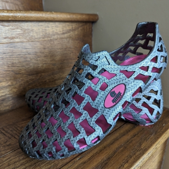 Gator Wader water Shoes - Maze 1.0 Women's silver +- size 10-10.5 - Picture 12 of 17